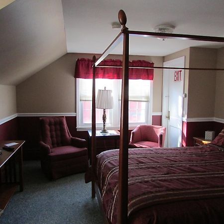 Curtis House Hotel Woodbury Bagian luar foto