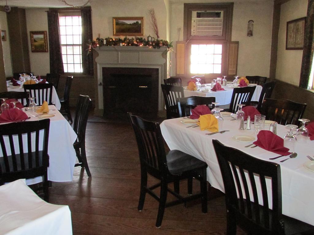 Curtis House Hotel Woodbury Bagian luar foto